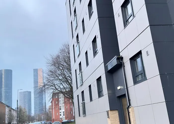 Luxury 2 Bedroom In City Centre - Free Parking
